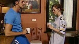 Студенческая дружба - порно видео