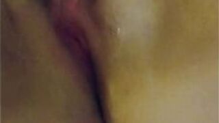 Моя девушка мастурбирует - порно видео