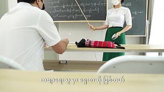Учительница наказывает свою ученицу во время траха - порно видео